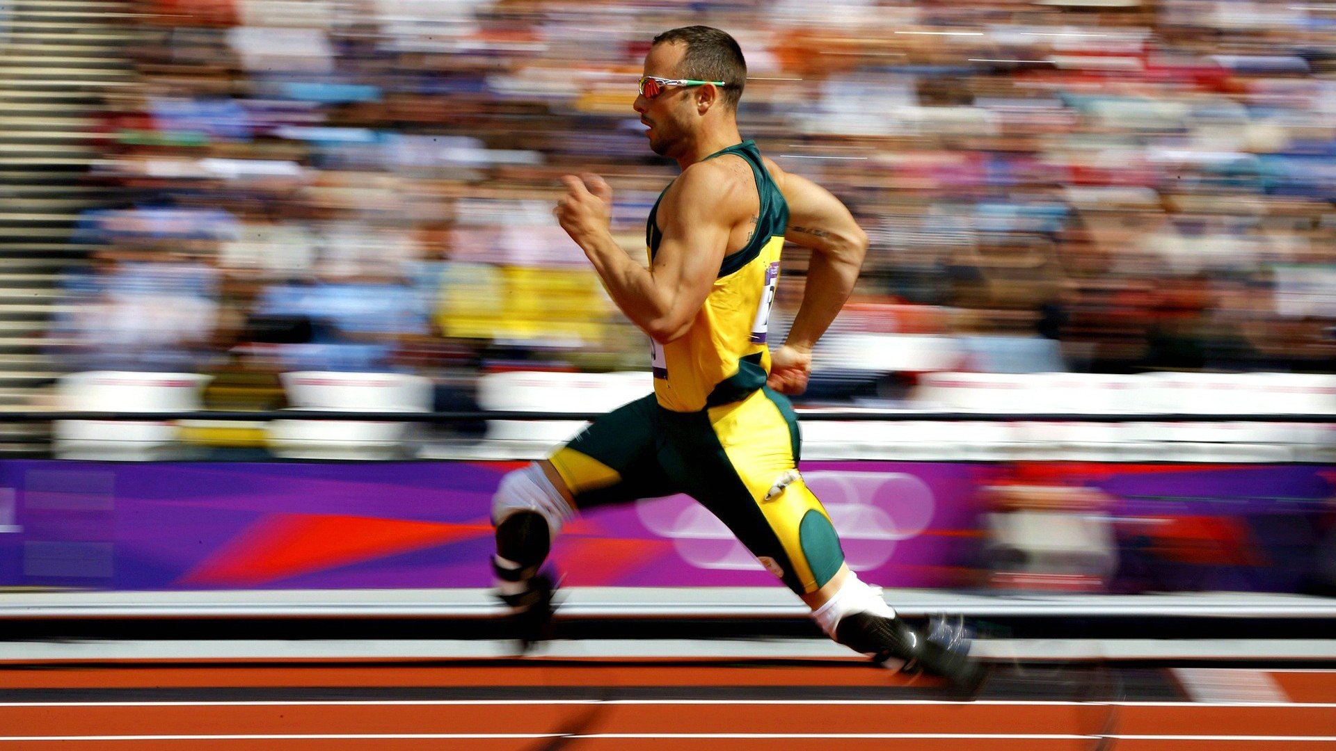 蛙泳比赛吉尔吉斯斯坦表现坚韧，吉尔吉斯斯坦游泳运动员